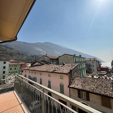 Appartamenti Baia Azzurra 5. Torbole Sul Garda Exterior foto