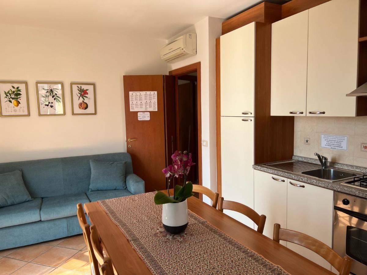 Appartamenti Baia Azzurra 5. Torbole Sul Garda Exterior foto